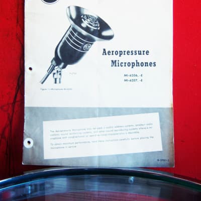 Vintage RARE 1940's RCA MI-6206-G RCA Aero pressure dynamic microphone w baffle, RCA stand & mic manual image 2
