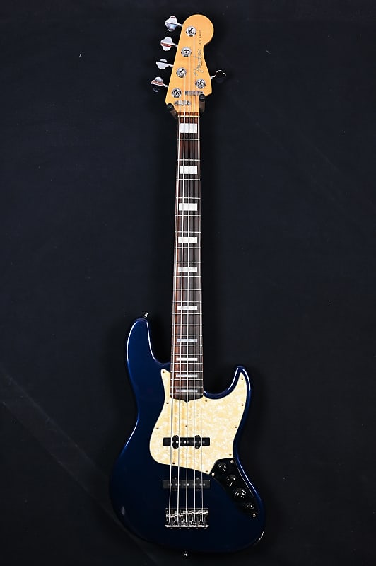 Fender Custom Shop Jazz Bass V from 2005 in Cobalt Blue with original  Hardcase