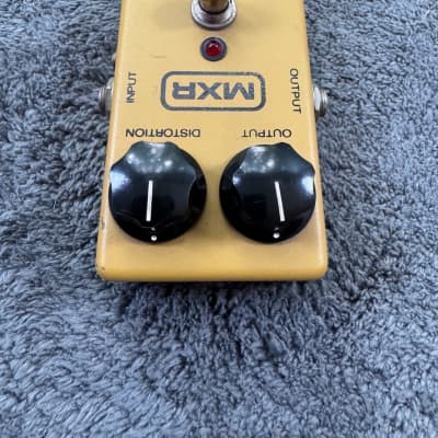 MXR distortion ➕ ElectroSmash - MXR Distortion + Circuit Analysis.