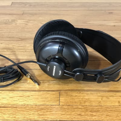 Samson SR950 SR Series Closed-back Over-ear Professional Studio Reference Headphones - Black image 2