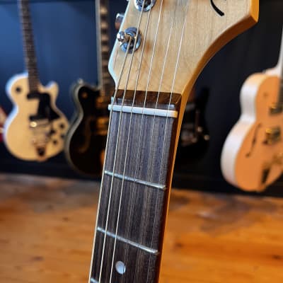 Fender Limited Edition American Elite Stratocaster 2016 - 3-Color Sunburst image 4