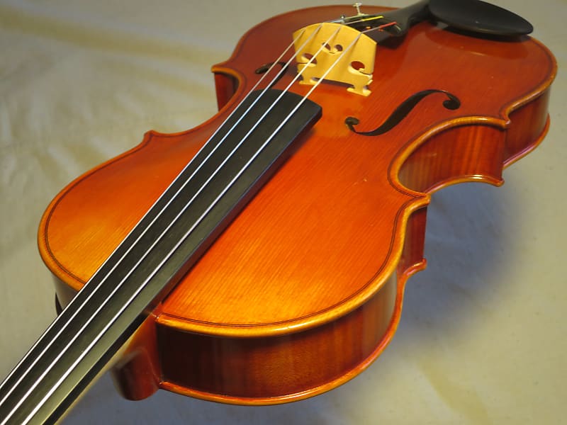 Suzuki Viola No. 3 (Advanced), 15.5