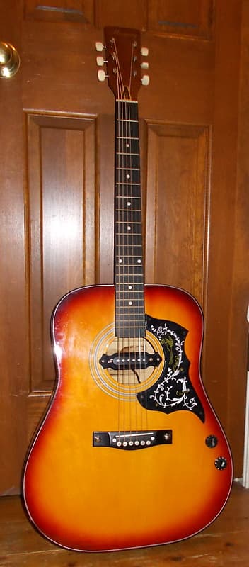 1970's Harmony Model 01002 Hummingbird | Reverb