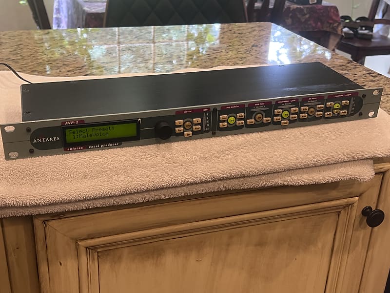 ANTARES AVP-1 ボーカルエフェクター ケロケロボイスも自由自在！Antares AUTO-TUNE搭載のボーカル