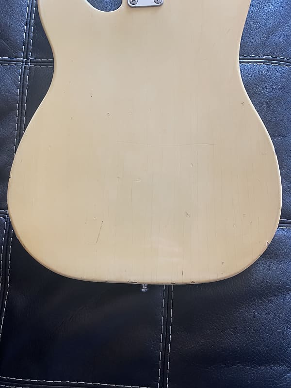 Gibbon Tele Bass 1973 Vintage White Shortscale