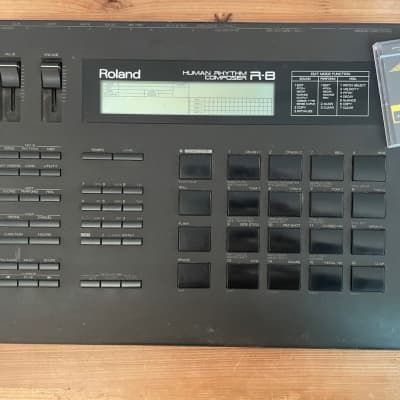 Roland R-8 w/ SN-R8-10 Dance Rom Card
