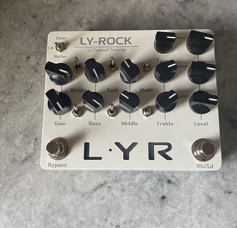LY-ROCK LYR 3 3チャンネルプリアンプ Amazon.com: LY-ROCK LYR 3 Channel Guitar Preamp Effect Pedal