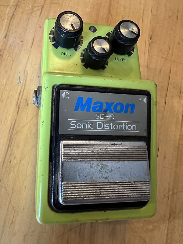 Maxon SD-9 Sonic Distortion 1980s - Neon Green