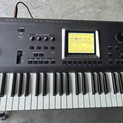 Roland Fantom FA-76 76-Key Music Workstation 2002 - 2003 - Silver