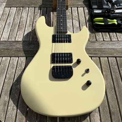 G&L Tribute Series Superhawk Jerry Cantrell Signature Guitar with Ebony Fretboard 2010 - 2019 - Ivory for sale