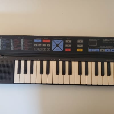 Yamaha PSS-100 Vintage Square Wave/Chiptune Synthesizer Keyboard