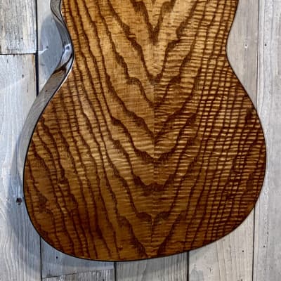 Guild Westerly Collection OM-260CE Deluxe Burl, Package: Gig Bag & Extras, Help Support Small Biz ! image 10