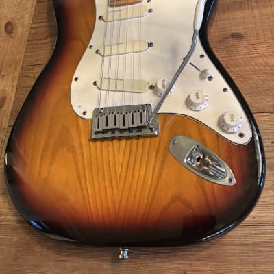 Fender Strat Plus Deluxe Electric Guitar | Reverb
