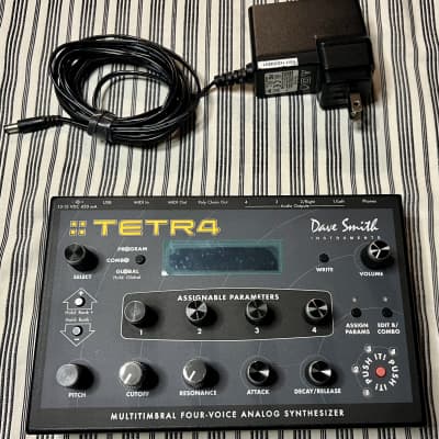 Dave Smith Instruments Tetra Desktop 4-Voice Polyphonic Synthesizer 2009 - 2016 - Black