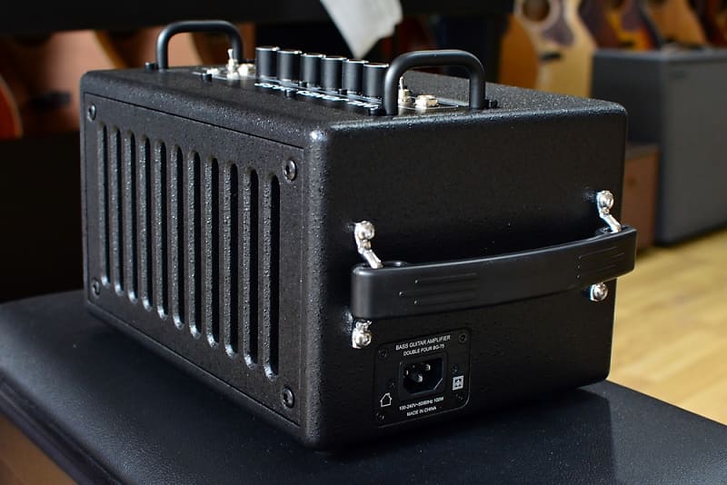 PHIL JONES BASS　DOUBLE FOUR BG−75 Black Phil Jones Bass Double Four (BG-75) 2x4” 70W Bass Combo Amp