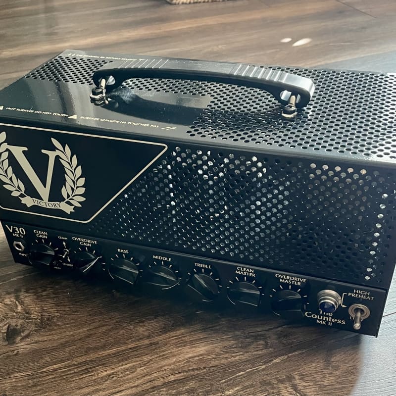 Victory V30 - THE COUNTESS & 2x12 Vertical Cabinet 212VV | Reverb