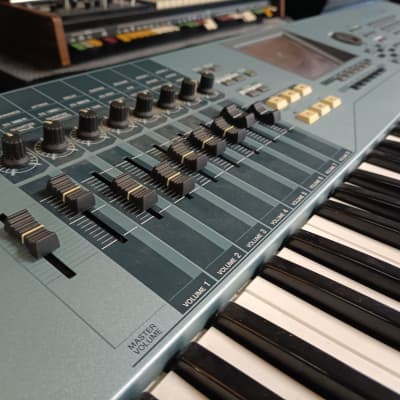 Yamaha Motif XS 7 Production Synthesizer 2000s - Gray