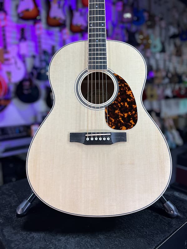 Larrivee L-03 Natural | Reverb
