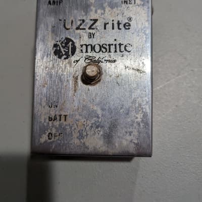 1968年製 Mosrite FUZZrite 1968 Mosrite Fuzzrite (Sprague) - YouTube