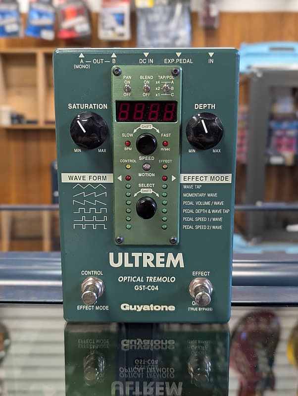 John Frusciante's Guyatone Flip VT-X Vintage Tremolo