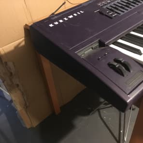 Kurzweil K2600X 88 fully weighted Keyboard synthesizer w/ internal SCSI, base Piano and Contemporary ROM image 3