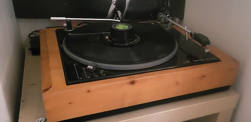 Lenco L78 Vintage Turntable w/ REGA mini Fono A2D preamp  			