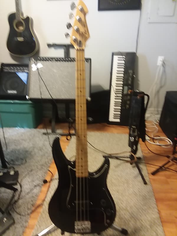 Peavey Patriot Bass Guitar 1985 Black Reverb