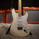 Fender HSS MiM Stratocaster in Olympic White