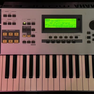 Yamaha Motif ES 6 Production Synthesizer 2000s - Gray