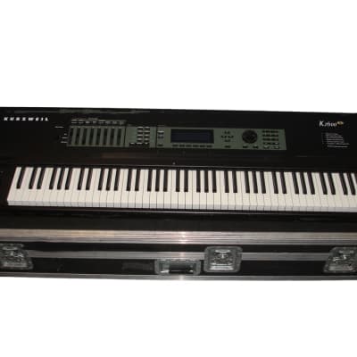 Kurzweil K2600X Fully Weighted 88-Key Professional Keyboard Synthesizer w/ Road Case