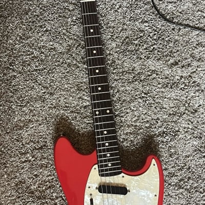 Fender MG-66 Mustang Reissue MIJ