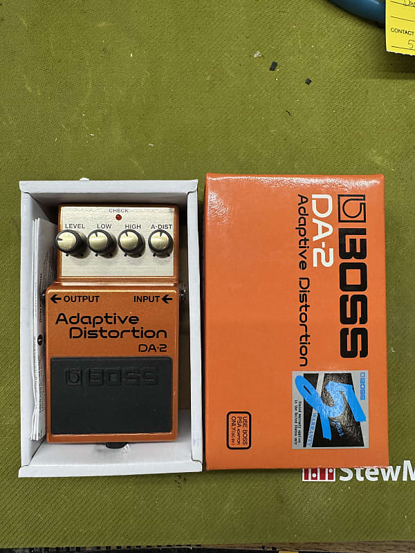 Boss DA-2 Adaptive Distortion