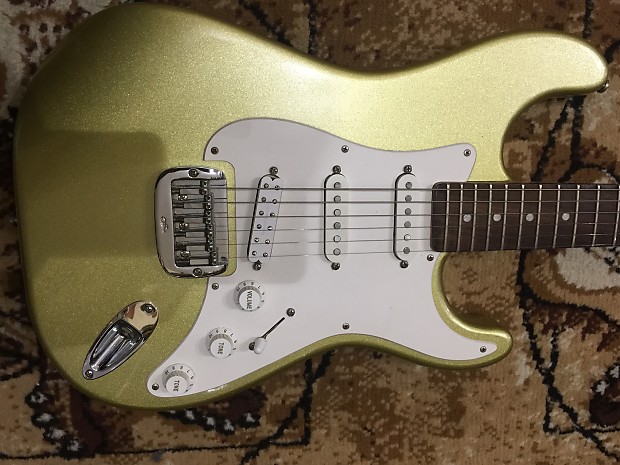 G L Legacy Hardtail Gold champagne sparkle