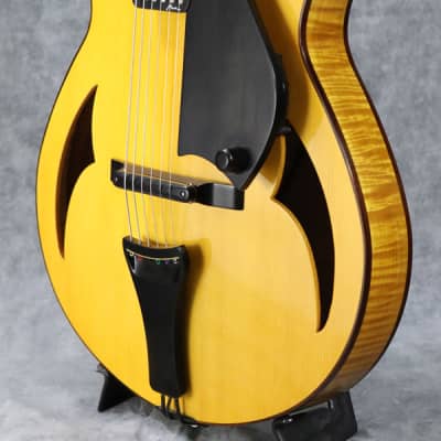 Marchione 15Inch Archtop Natural /1101 image 6