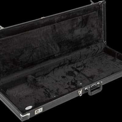 Fender G&G Standard Strat/Tele Hardshell Case Black with Black Acrylic Interior image 3
