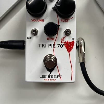 WREN AND CUFF　TRI-PIE 70’ Tri Pie '70 — Wren and Cuff