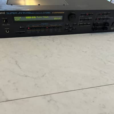 Roland JV-1080 64-Voice Synthesizer Module 1994 - 2001 - Black