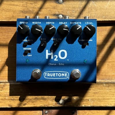 (17556) Truetone H2O V3 Chorus and Echo 2010s - Blue for sale
