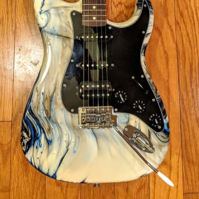 Fender Stratocaster 2013 White Blue Swirl image 2