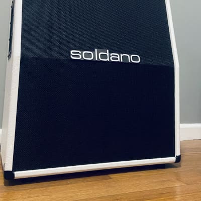 Soldano SLO 30 Custom Head and 2x12 Cabinet 2022 - White image 5