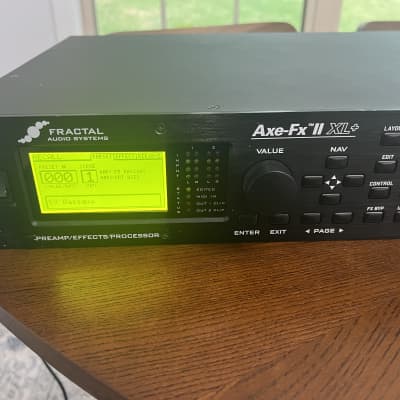 Fractal Audio Axe-FX II XL+ Preamp/Effects Processor