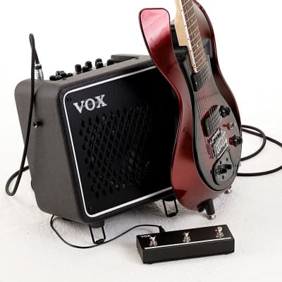MINI GO 10 10-Watt Portable Guitar Amp - Open Box image 2