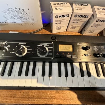 Korg microKORG XL+ 37-Key Synthesizer/Vocoder 2012 - 2019 - Black