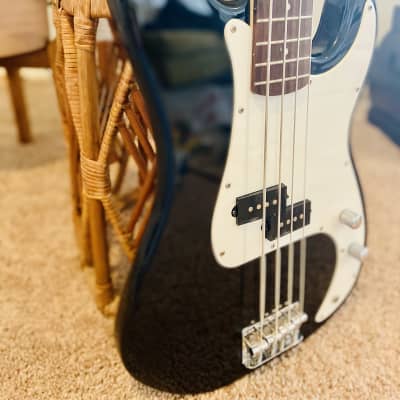 Squier Affinity Precision Bass PJ with Rosewood Fretboard 2002 Present - Black image 2