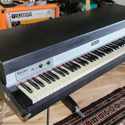 1976年製　Rhodes Piano Mark I 88鍵 1976年製 Rhodes Piano Mark I 88鍵 Used Fender RHODES MARK I