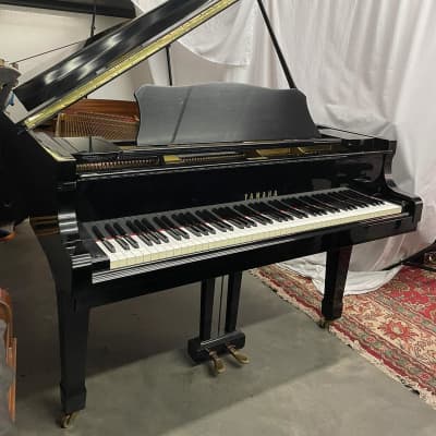 Grand piano Yamaha size 6'1'' made in Japan, year 1979 image 4
