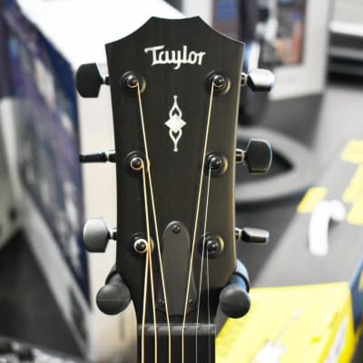 Taylor Guitars 324ce Grand Auditorium Acoustic-Electric Guitar Shaded Edge Burst image 12
