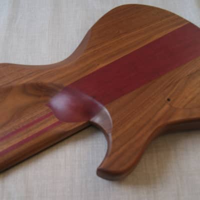 Handcrafted 5 string fretless bass. Superb tone and build quality. Made in the UK. image 7