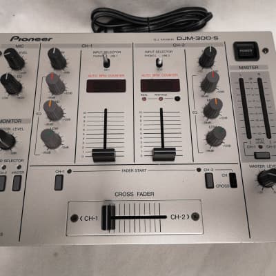 Pioneer DJM-300-S Performance 2 Channel Dj Mixer #2495 Good