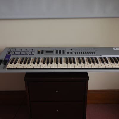 Yamaha CS2X Polyphonic Digital Keyboard Synthesiser Synth